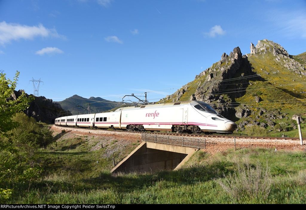 RENFE 130 025